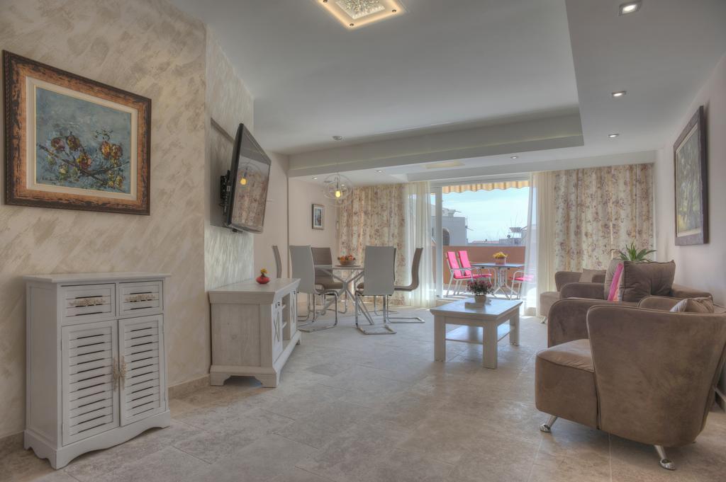 Apartments Aleksandar Petrovac Luaran gambar